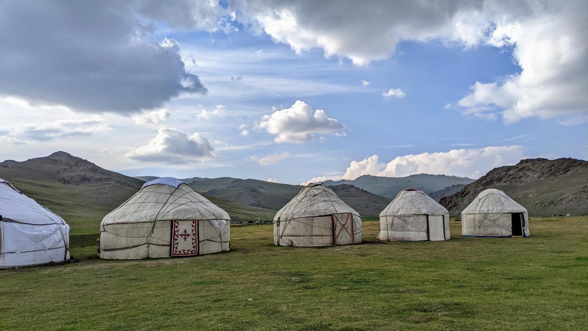 Yurt Camp Keremet Hotel Kyzart Exterior photo